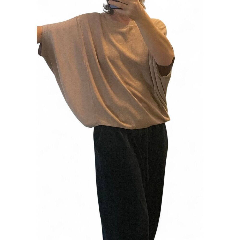 WISH LIST Women"s Soft Overseas Tan Top M-L Excellent Condition Comfortable